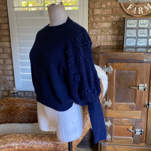STELLA PARDO SWEATER FIORELLA HAND KNIT CROCHET SLEEVES NAVY MEDIUM EXCELLENT - Picture 3 of 8